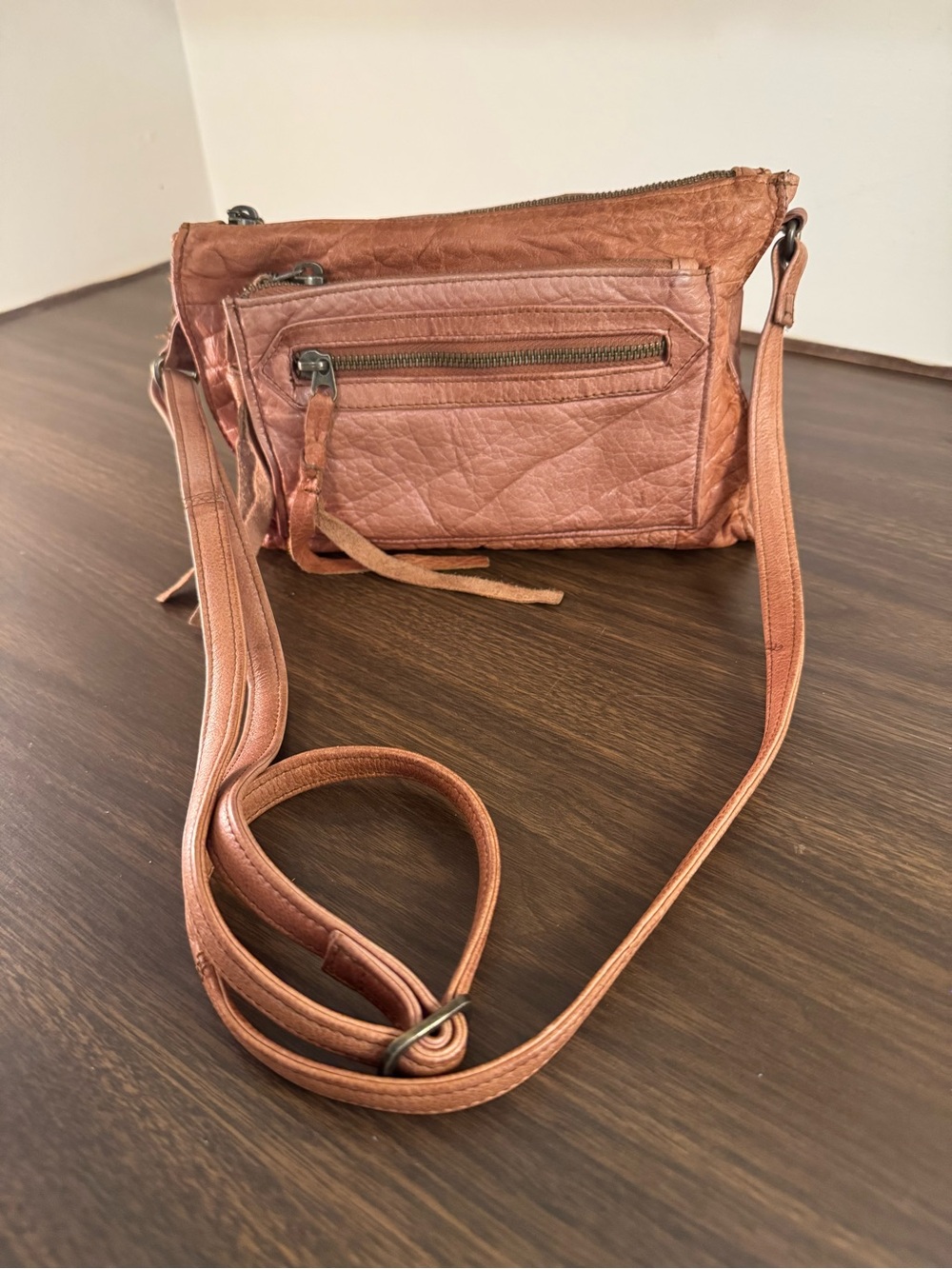 Day & Mood 100% Leather Crossbody Bag Cognac Brown Distressed Boho Multi Pocket